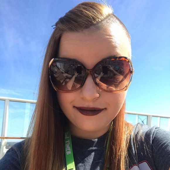 Meet your Posher, Kierstyn - Picture 1 of 1